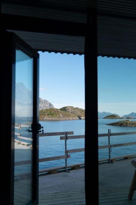 Seafront Apartment Henningsvær Kültér fotó