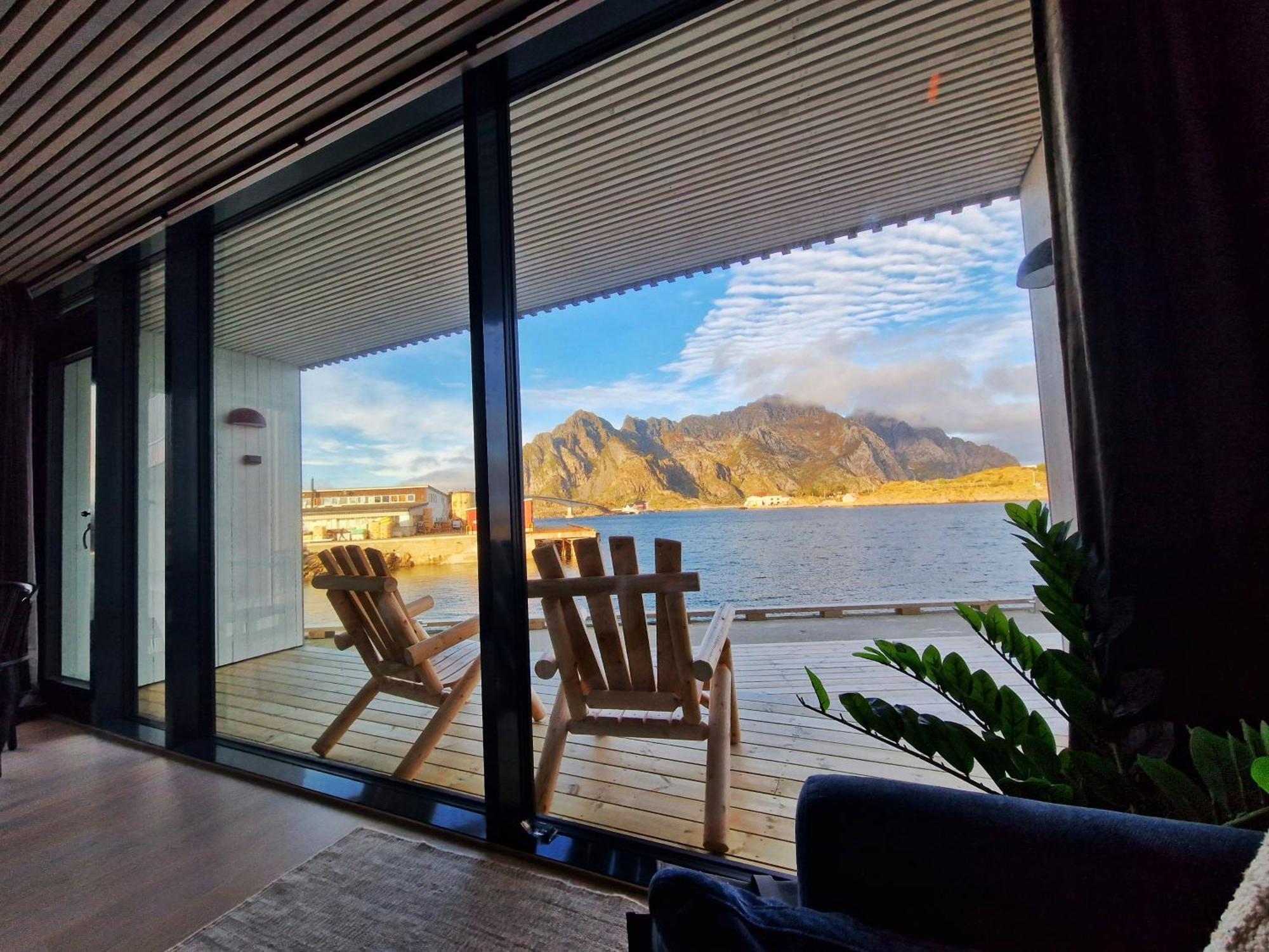 Seafront Apartment Henningsvær Kültér fotó